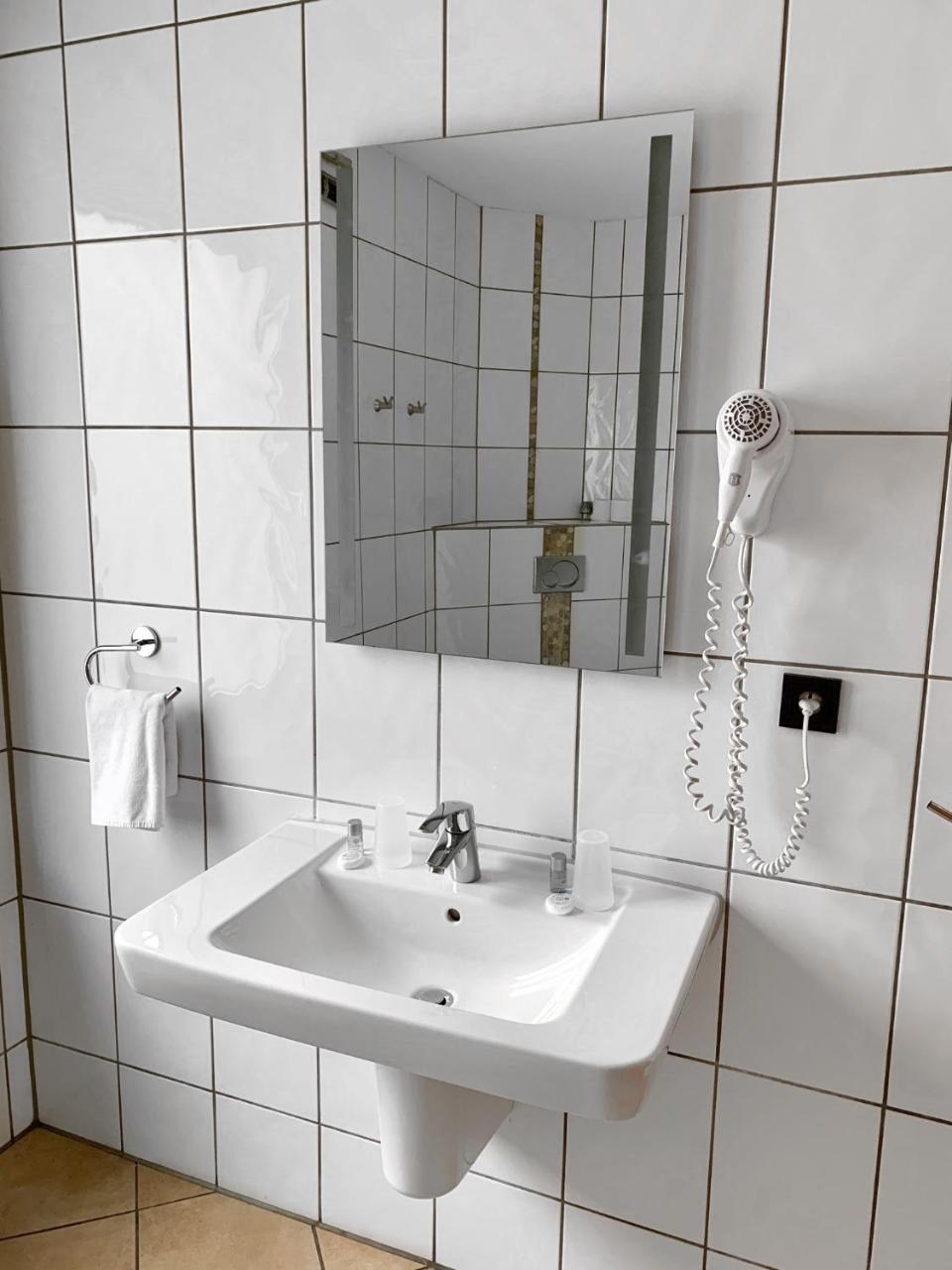 Hotel Akazienhof دوسبرغ المظهر الخارجي الصورة